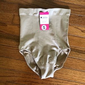 🆕 NWT Empetua High Wasted Shaper Panty